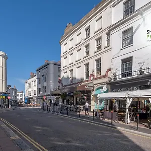 https://stylish-3bd-hotel-style-with-brighton-at-the-door.brighton-hotels-england.com