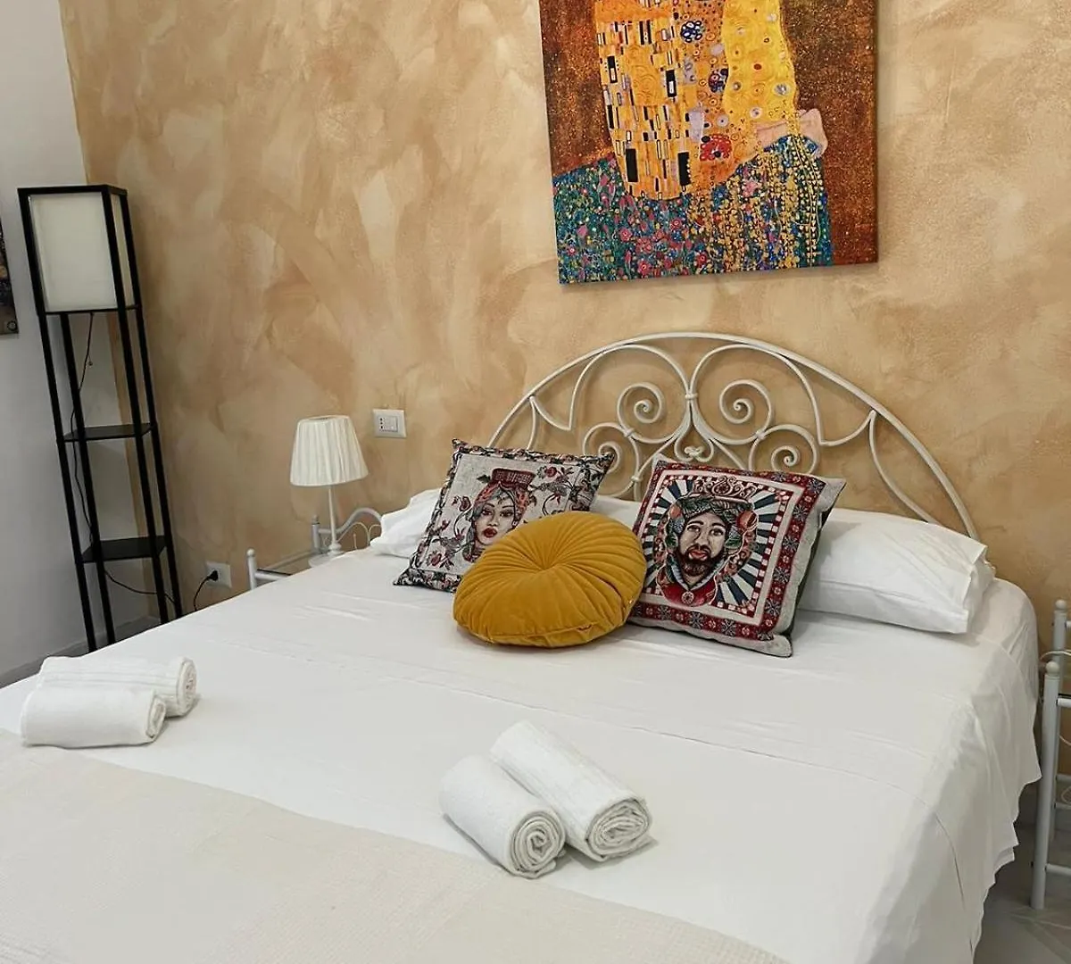 Gl Golden City Apartments Catania